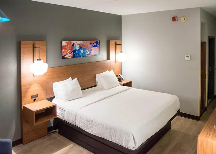 La Quinta Inn & Suites By Wyndham Fayetteville I-95