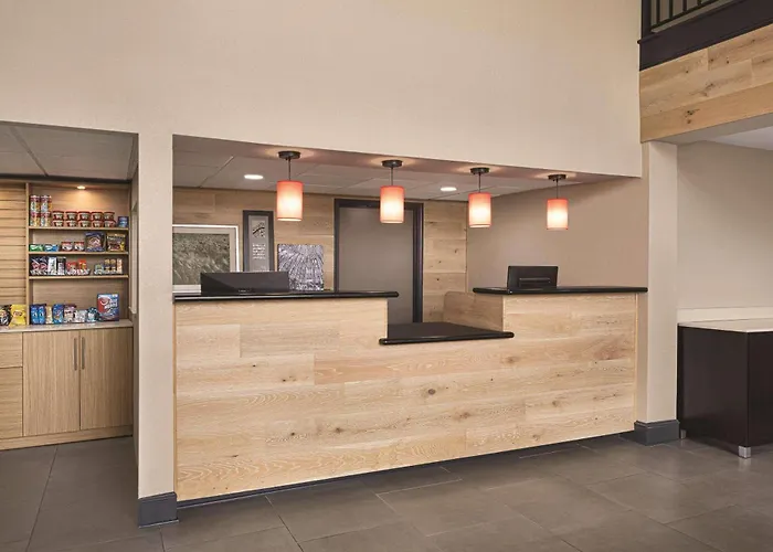 Country Inn & Suites By Radisson, Dunn I-95